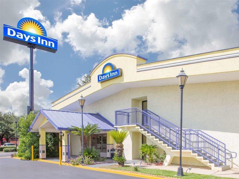 デイズ イン バイ ウィンダム タラハシー ユニバーシティ センター エクステリア 写真